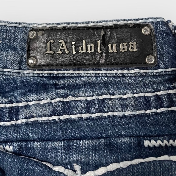 L.A. Idol distressed low rise bootcut jeans with contrast stitching - Picture 7 of 7